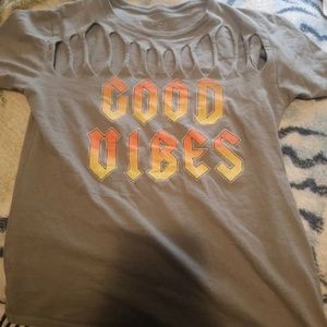 Good vibes t shirt